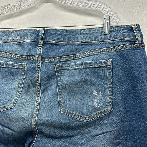 Torrid Denim Jean Shorts Cotton Stretch Distressed Blue Women's Plus Size 22 - Picture 6 of 10